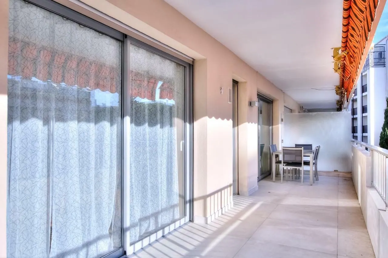 Magnifique Appartement Renove 1Mn Des Plages Cannes