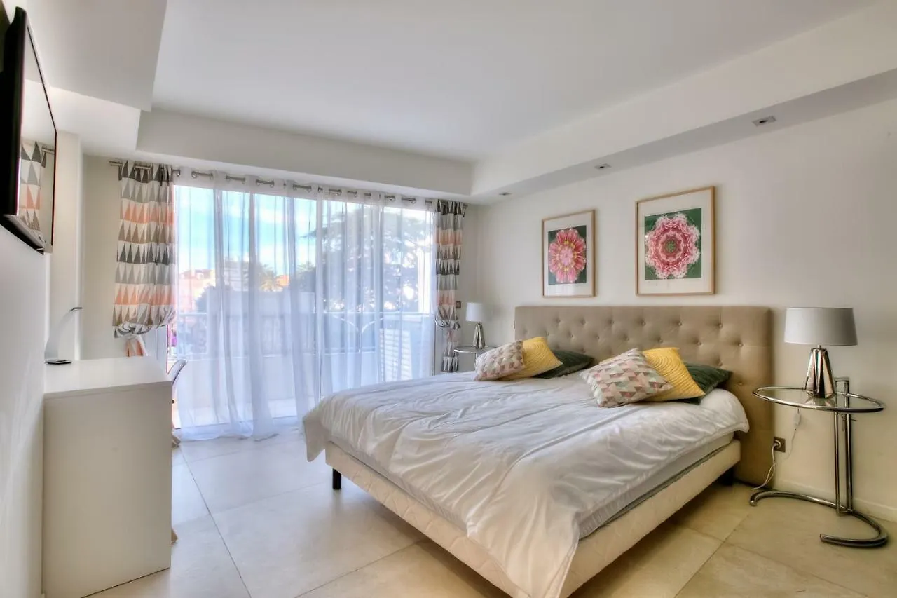 Magnifique Appartement Renove 1Mn Des Plages Cannes France