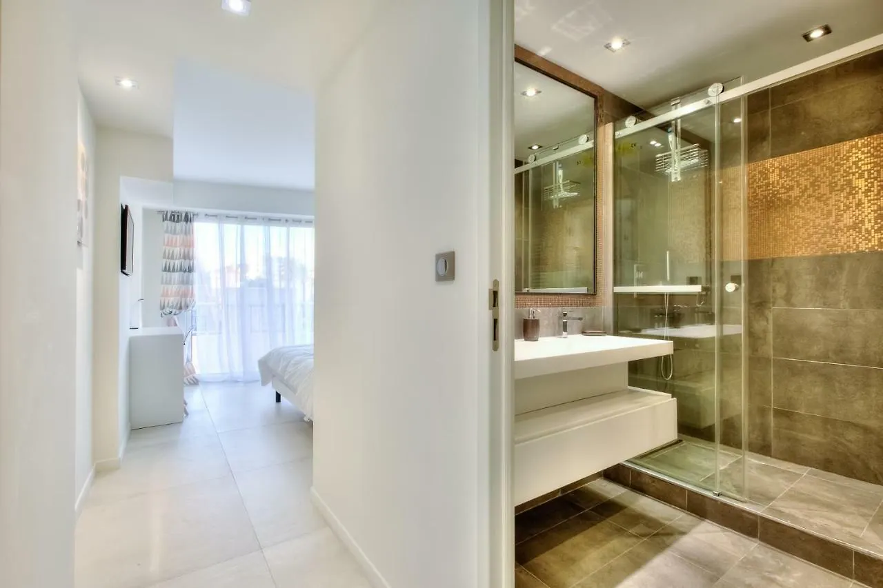 Prázdninový dům Magnifique Appartement Renove 1Mn Des Plages Cannes